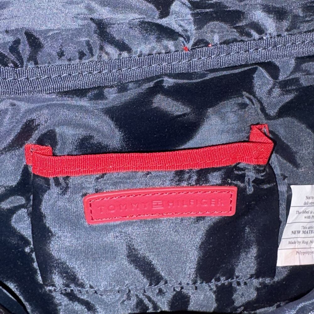 Vintage Red Tommy Hilfiger faux leather fanny pack belt bag - Picture 4 of 10